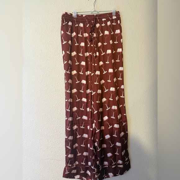 SHOW ME YOUR MUMU RED WINE SILKY CLASSIC PJ SET NWOT XS - Picture 3 of 4